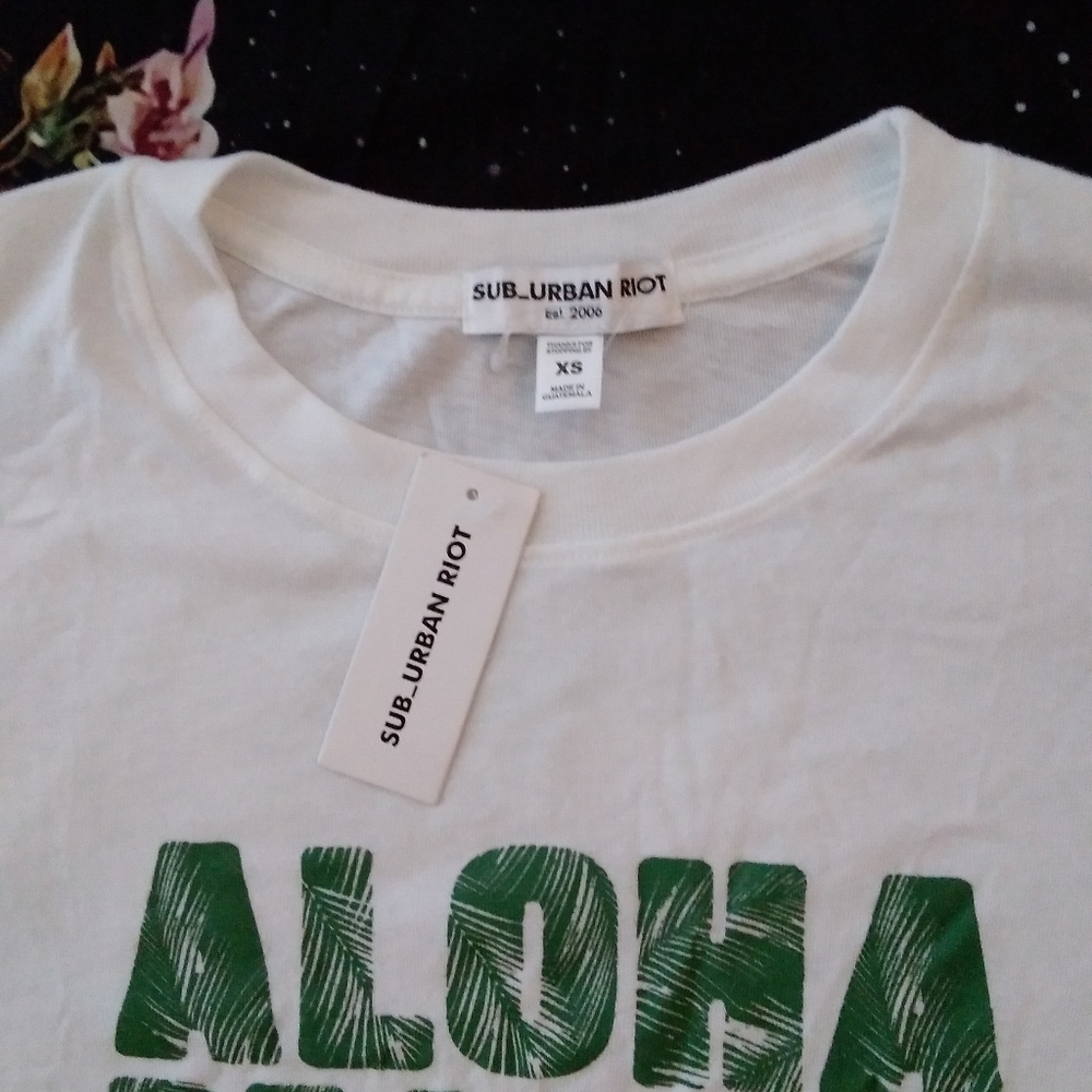 🌙NWT Sub_Urban Riot Aloha Beaches Tshirt - Picture 4 of 7